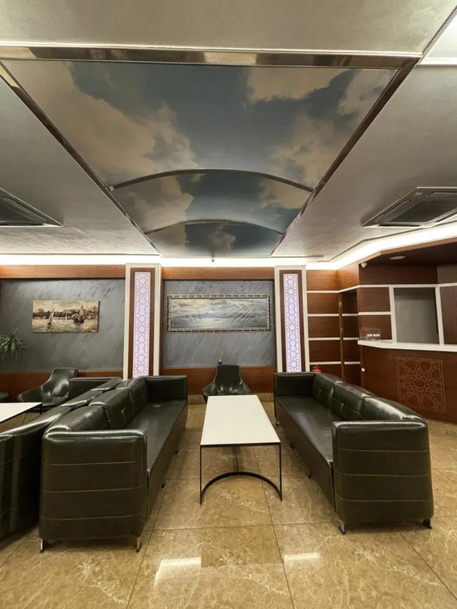 Image 5 of Gold Hotel