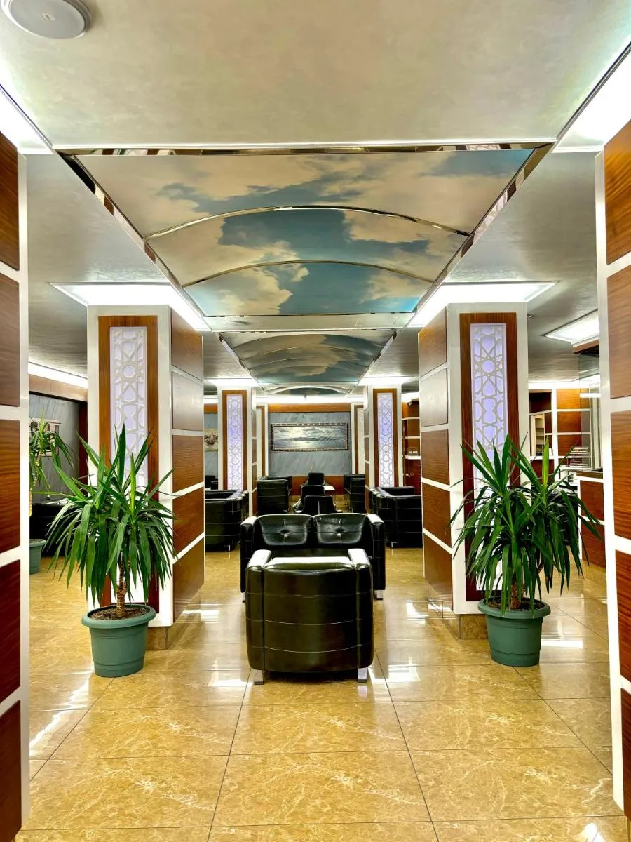 Image 6 of Gold Hotel