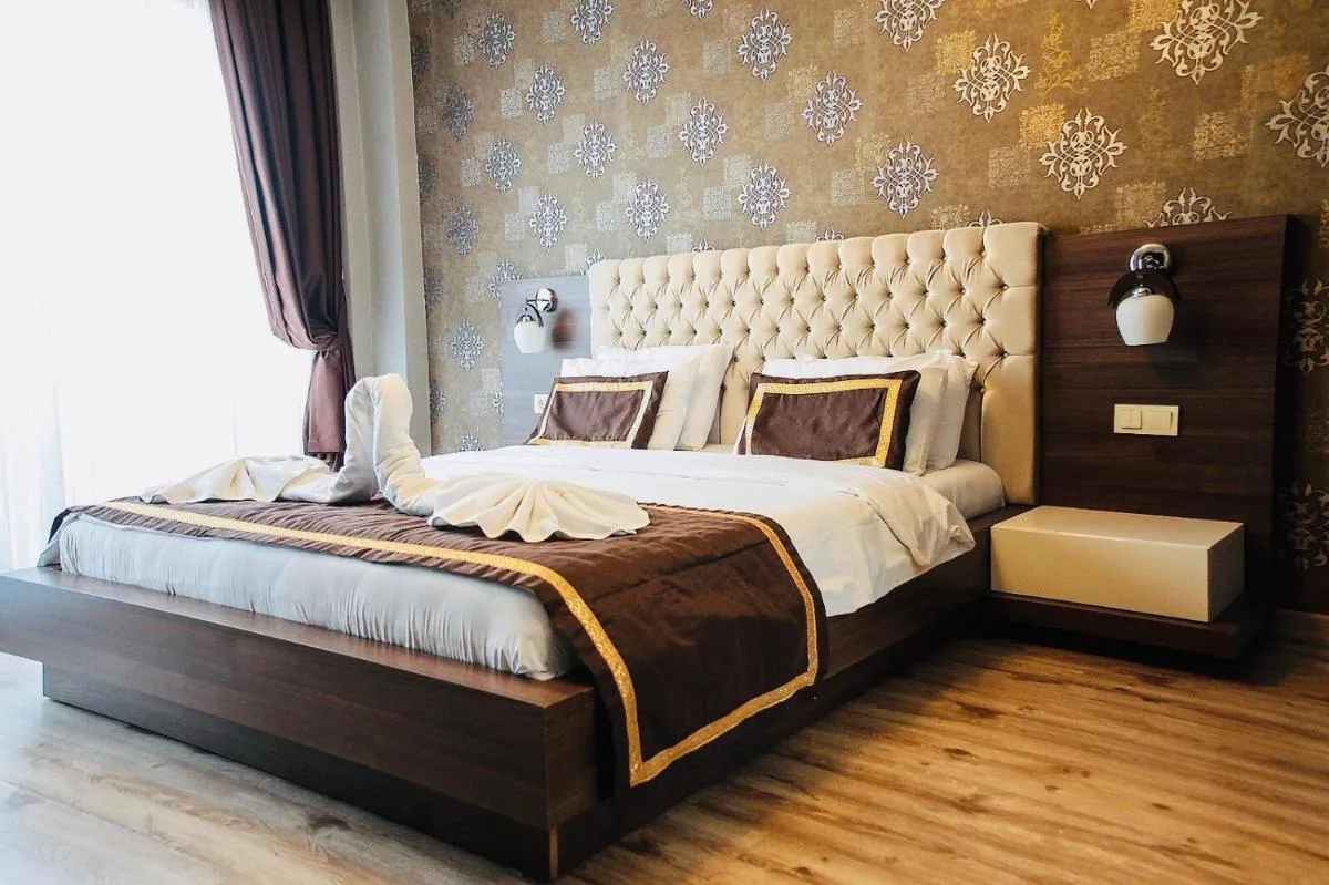 Image 4 of Golf Royal Residence