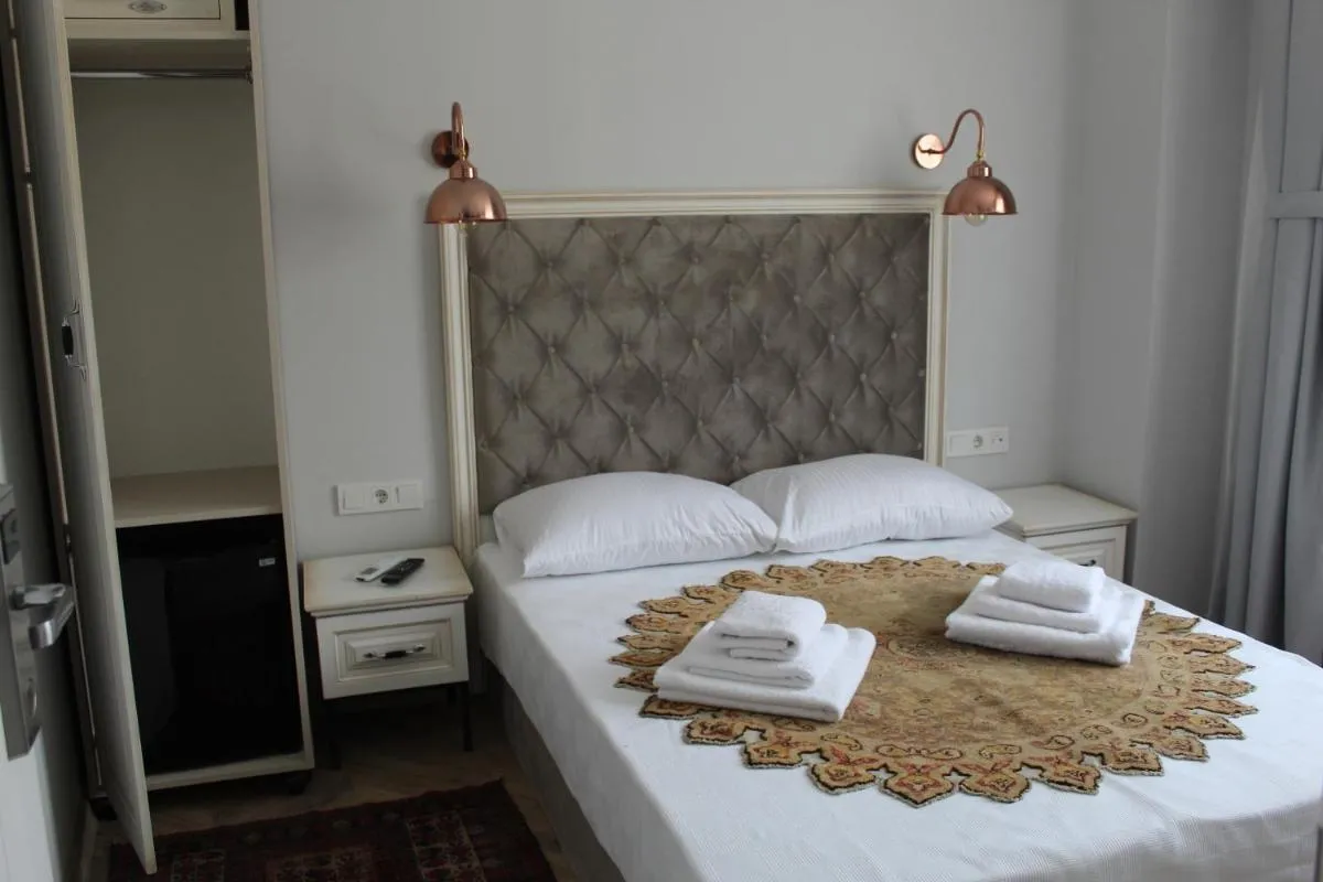 Image 2 of Good Night Hotel Istanbul