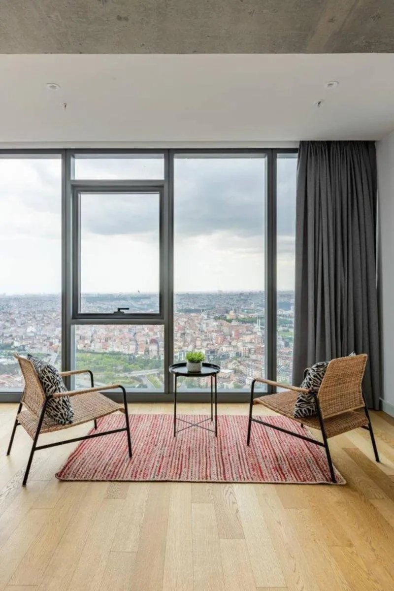Image 4 of Gorgeous 4bd2bath Bright Airy Penthouse! #355