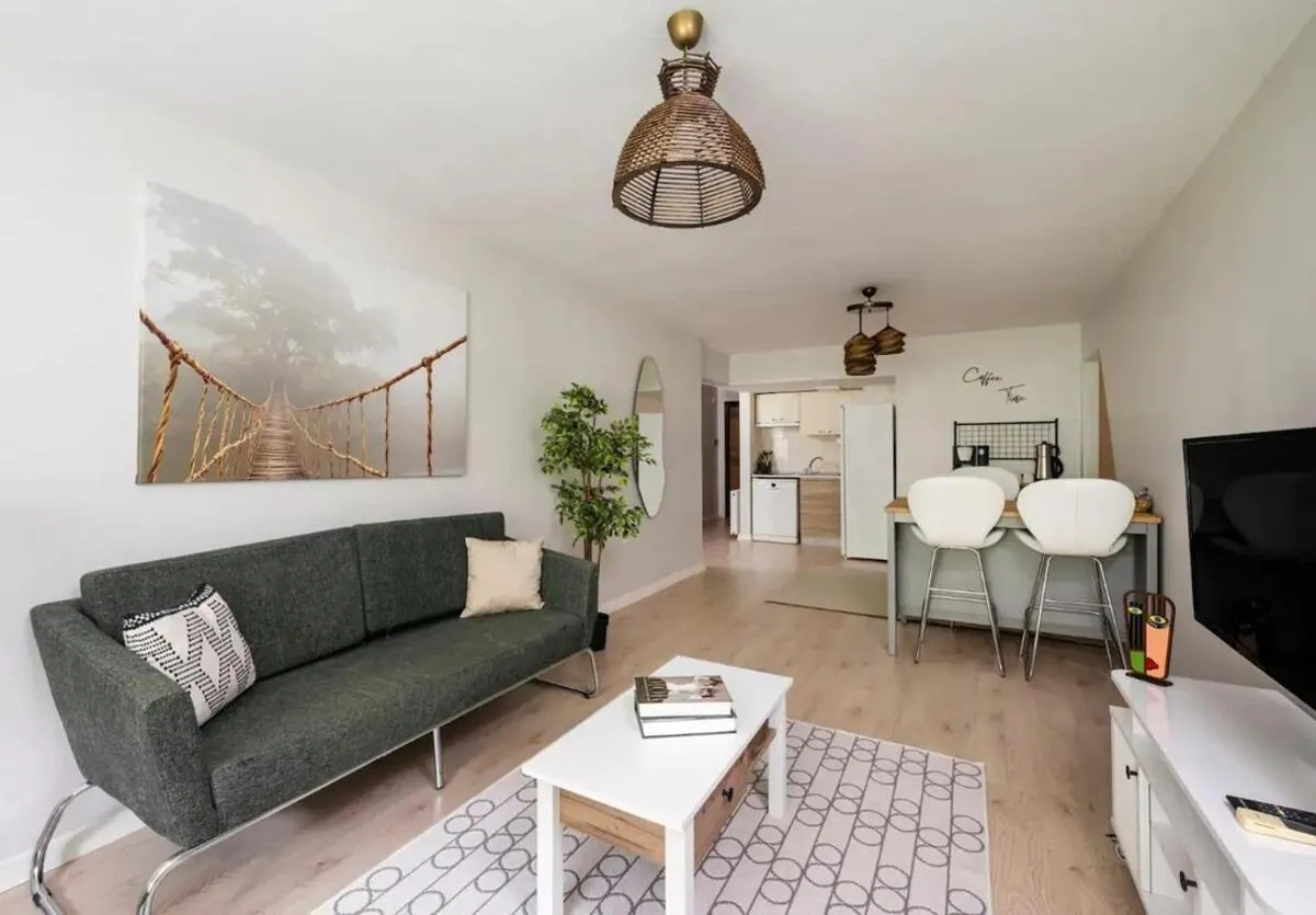 Image 1 of Gorgeous Bright New 2bd Central Home! #212