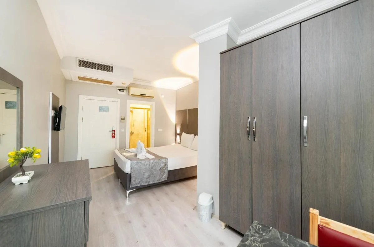 Image 2 of Grand Abimo Hotel