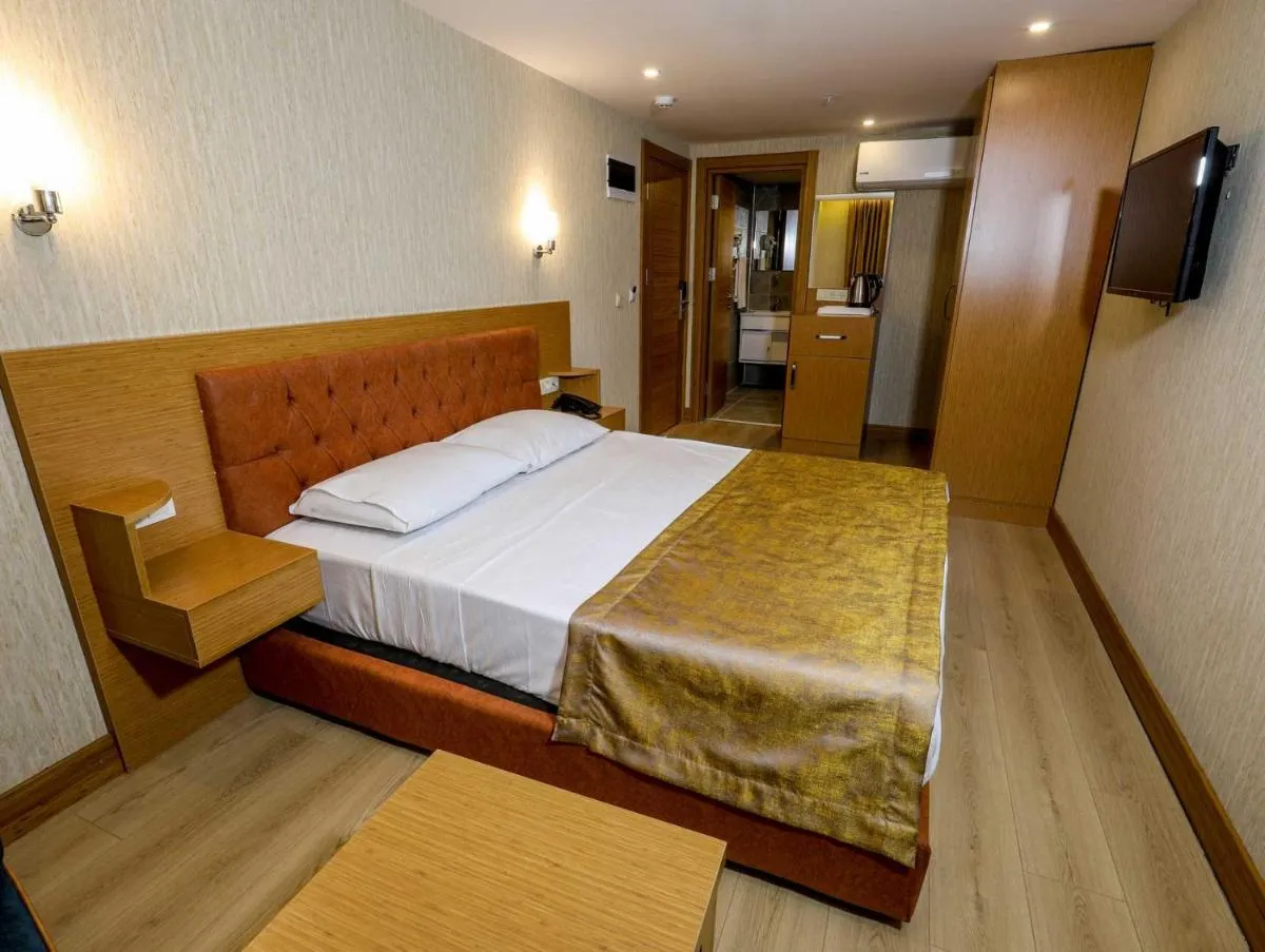 Image 3 of Grand Elmira Suites
