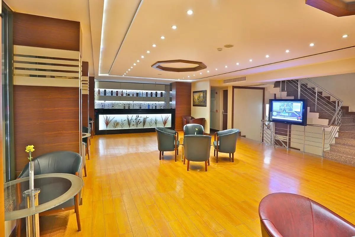 Image 3 of Grand Madrid Hotel
