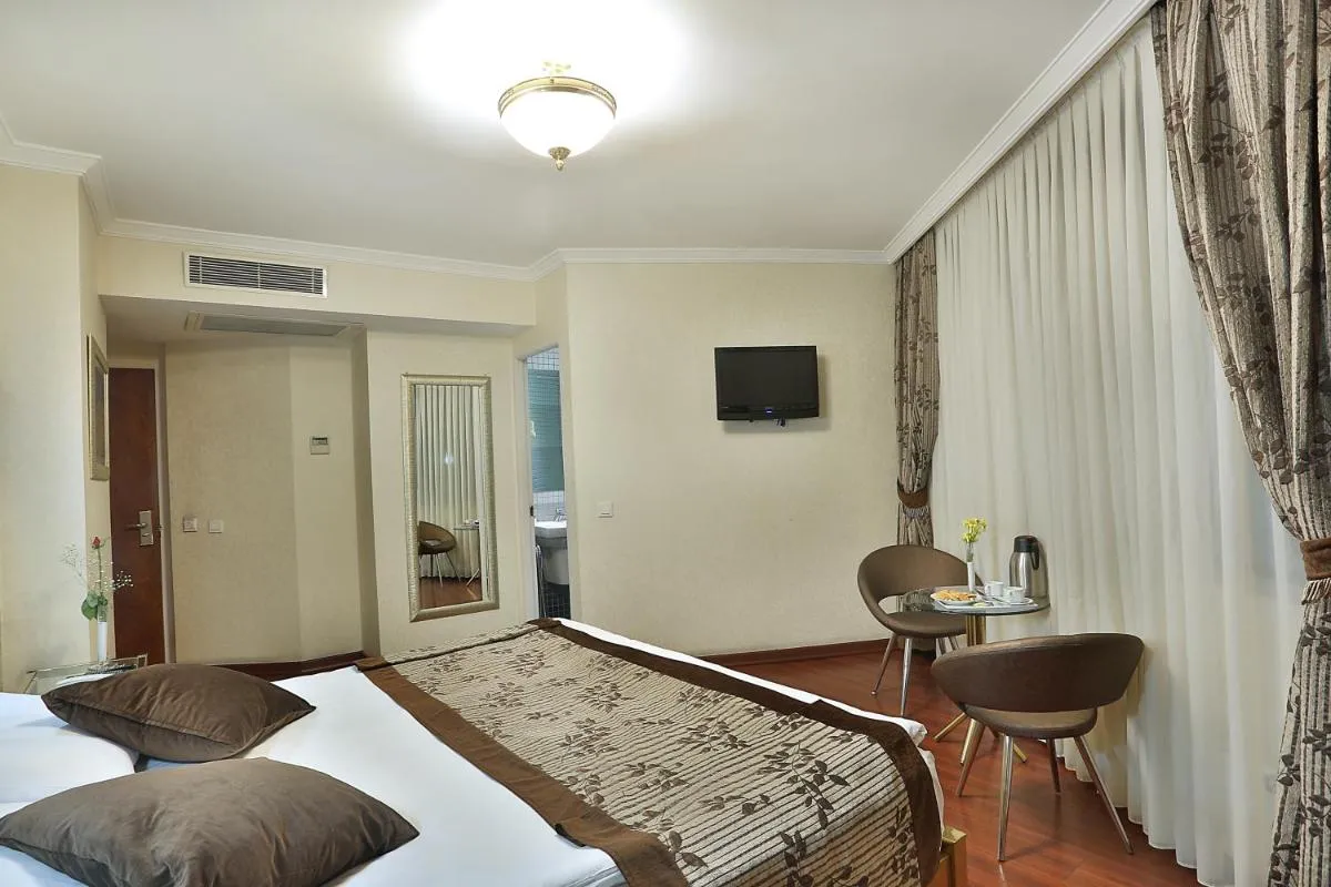 Image 6 of Grand Madrid Hotel