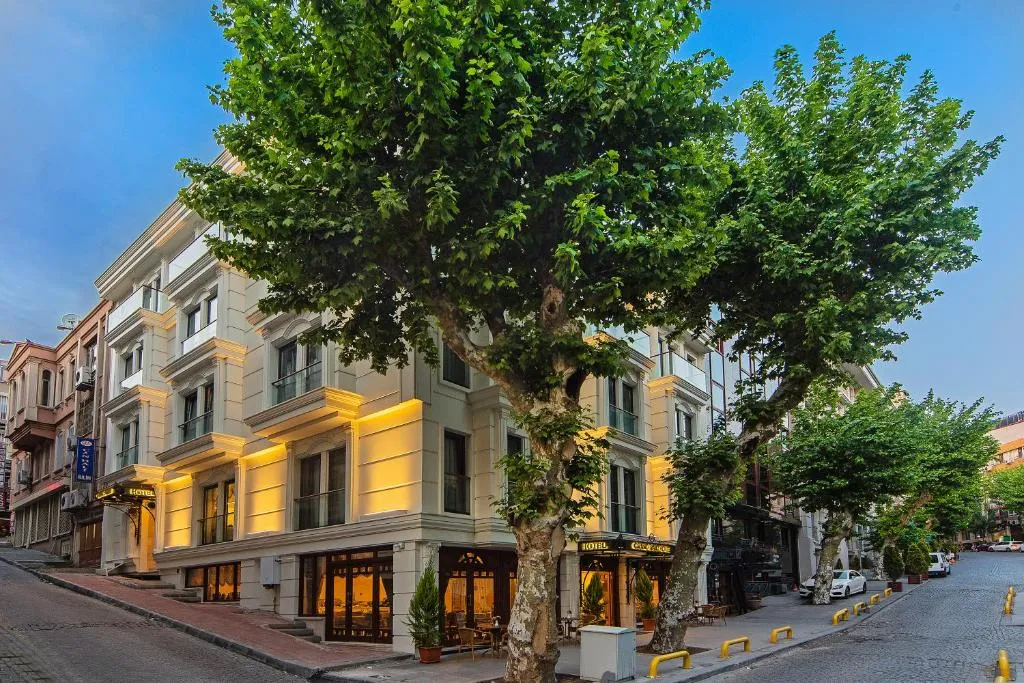 Image of Grand Naki Hotel