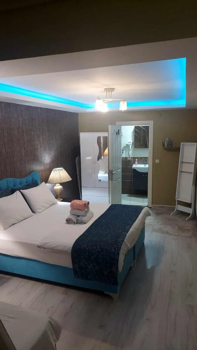 Image 5 of Greenbird Suites