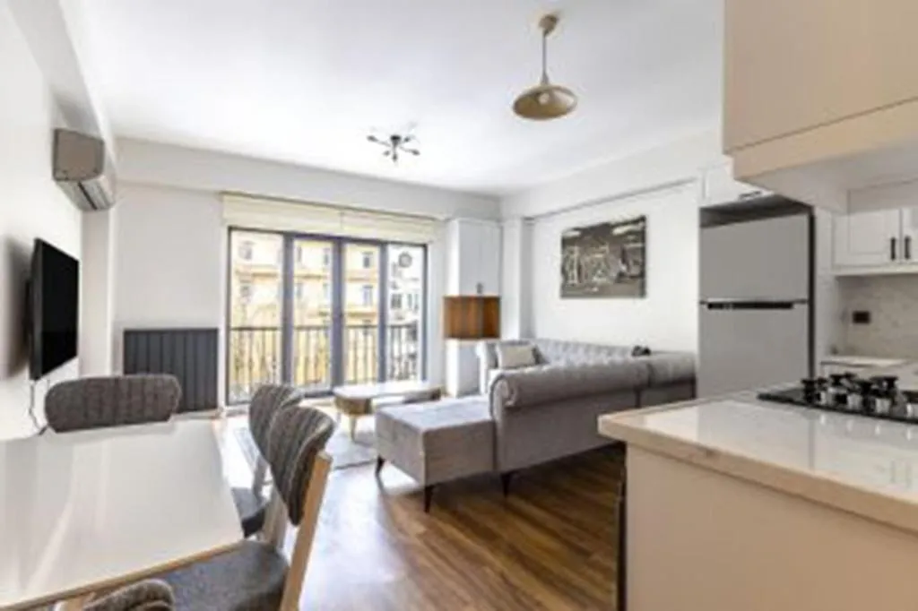 Image of HEARTH OF DOWNTOWN ,LUXURY 1 NEW APARTMENTs
