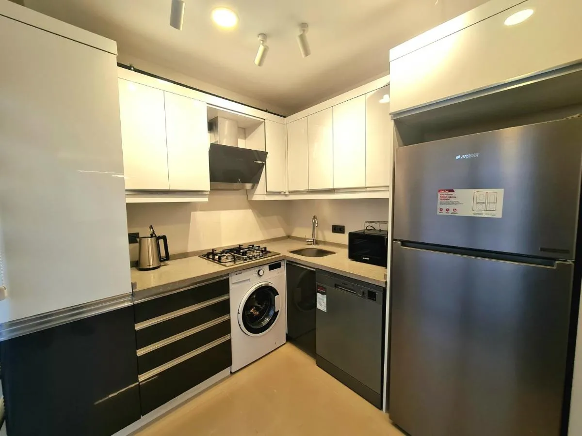 Image 1 of Halij suite