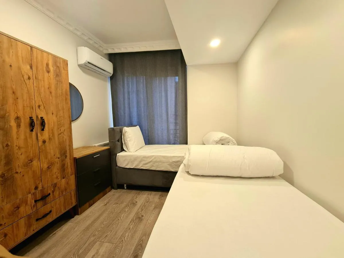 Image 4 of Halij suite