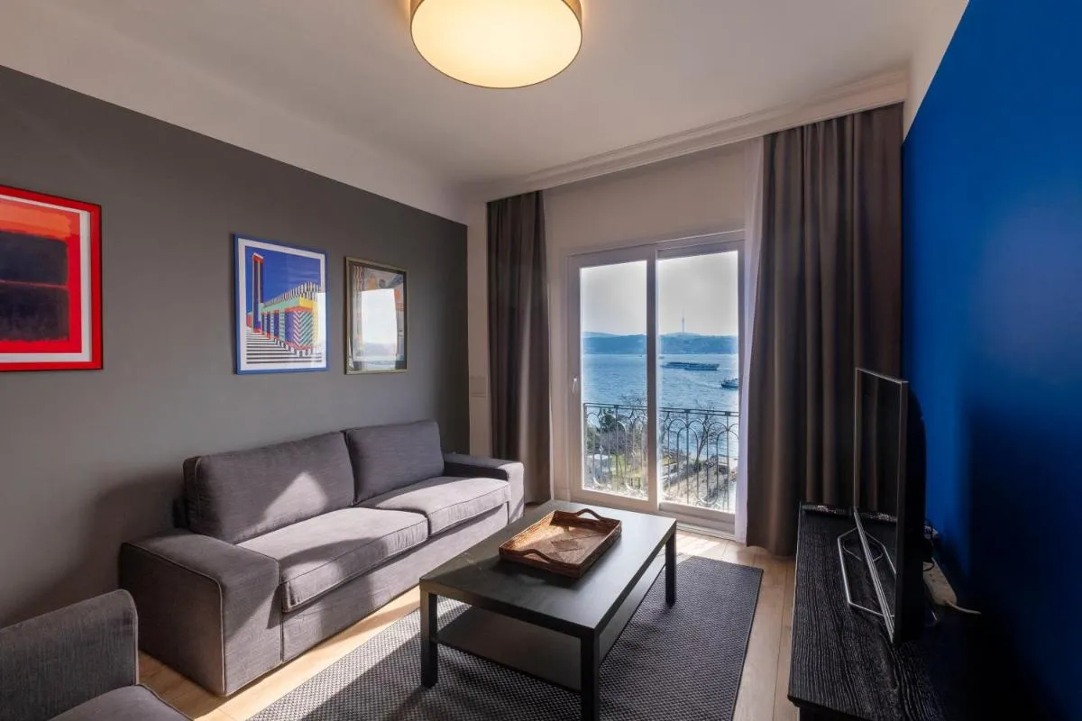 Image 2 of Hip Waterfront Apt with a Striking View
