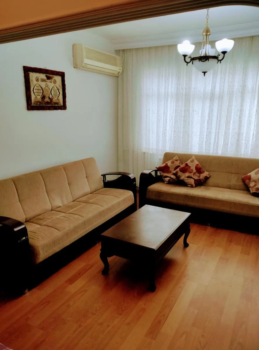 Image 3 of Historia Apartment
