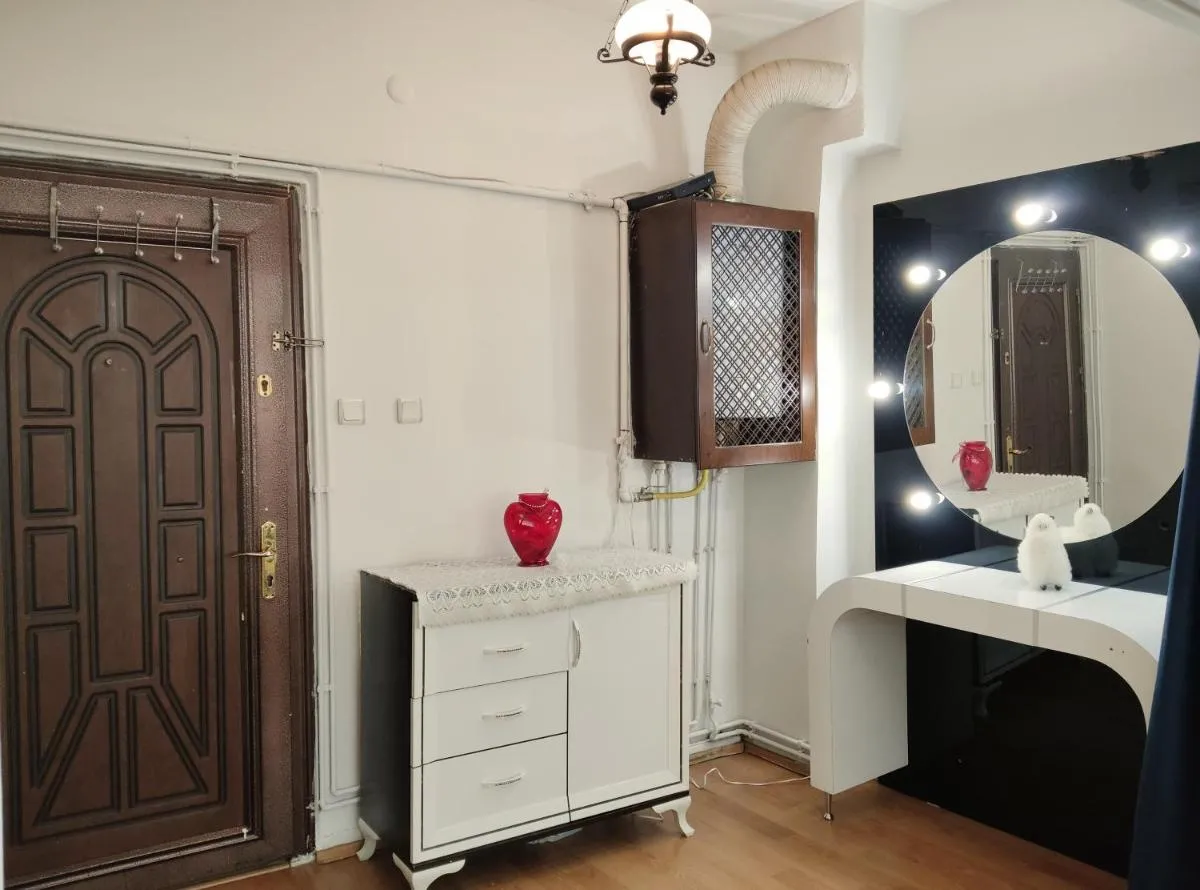 Image 2 of Historia Apartment