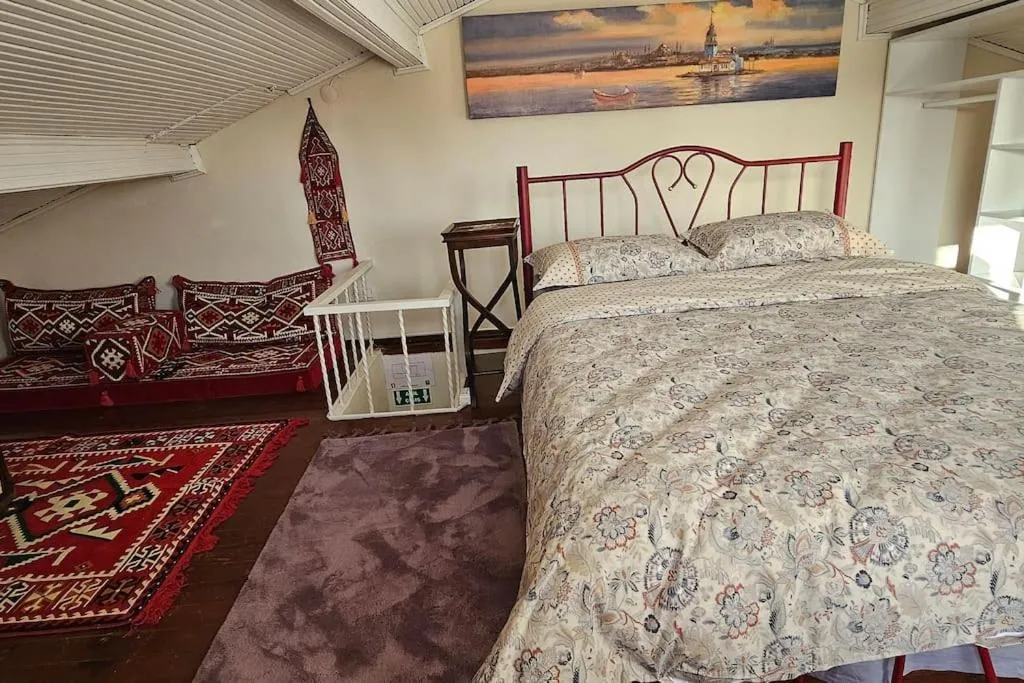 Image 3 of Historical apartment Besiktas center