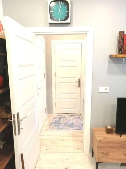 Image 3 of Historical comfy flat in Beyoğlu tophane, galata