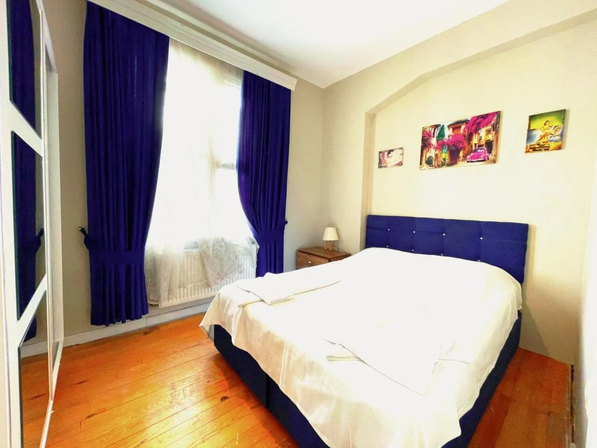 Image 4 of Hkn Home Large Four-Bedroom House in a Central Location2