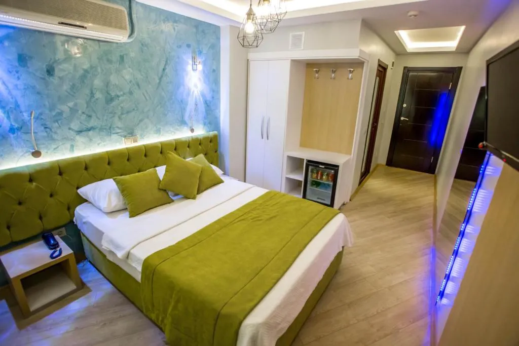 Image of Hotel Pera Capitol