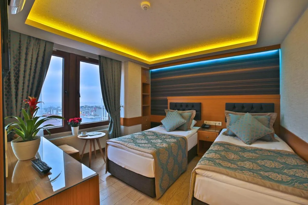 Image 2 of Hotel Resitpasa Istanbul