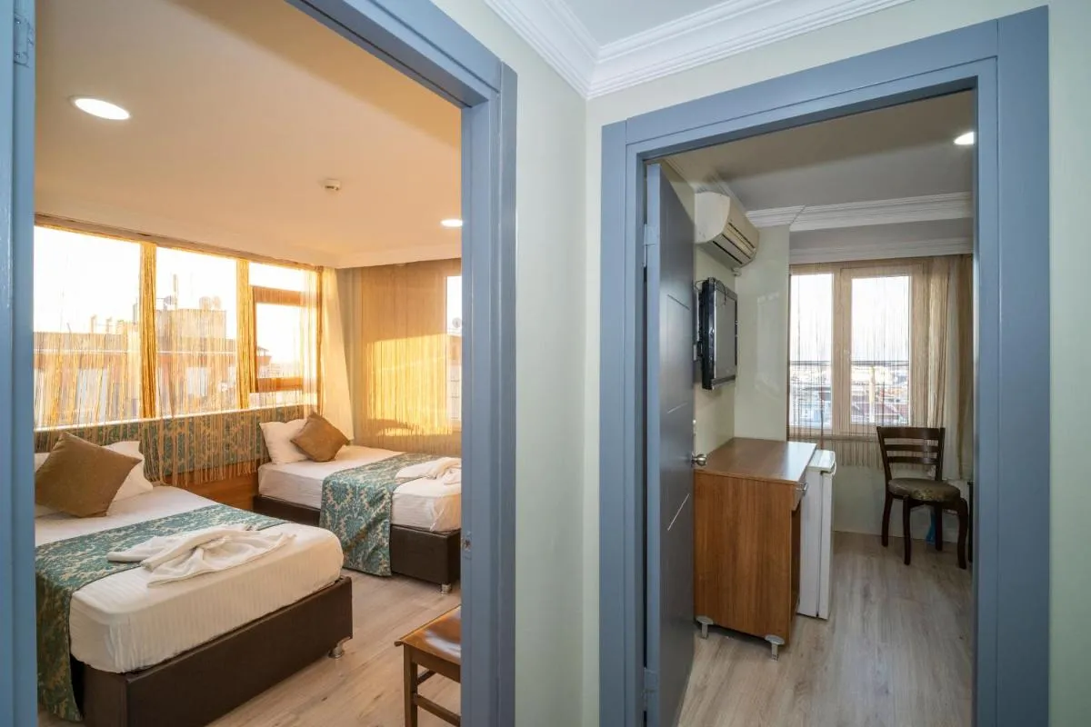 Image 3 of Hotel Simper