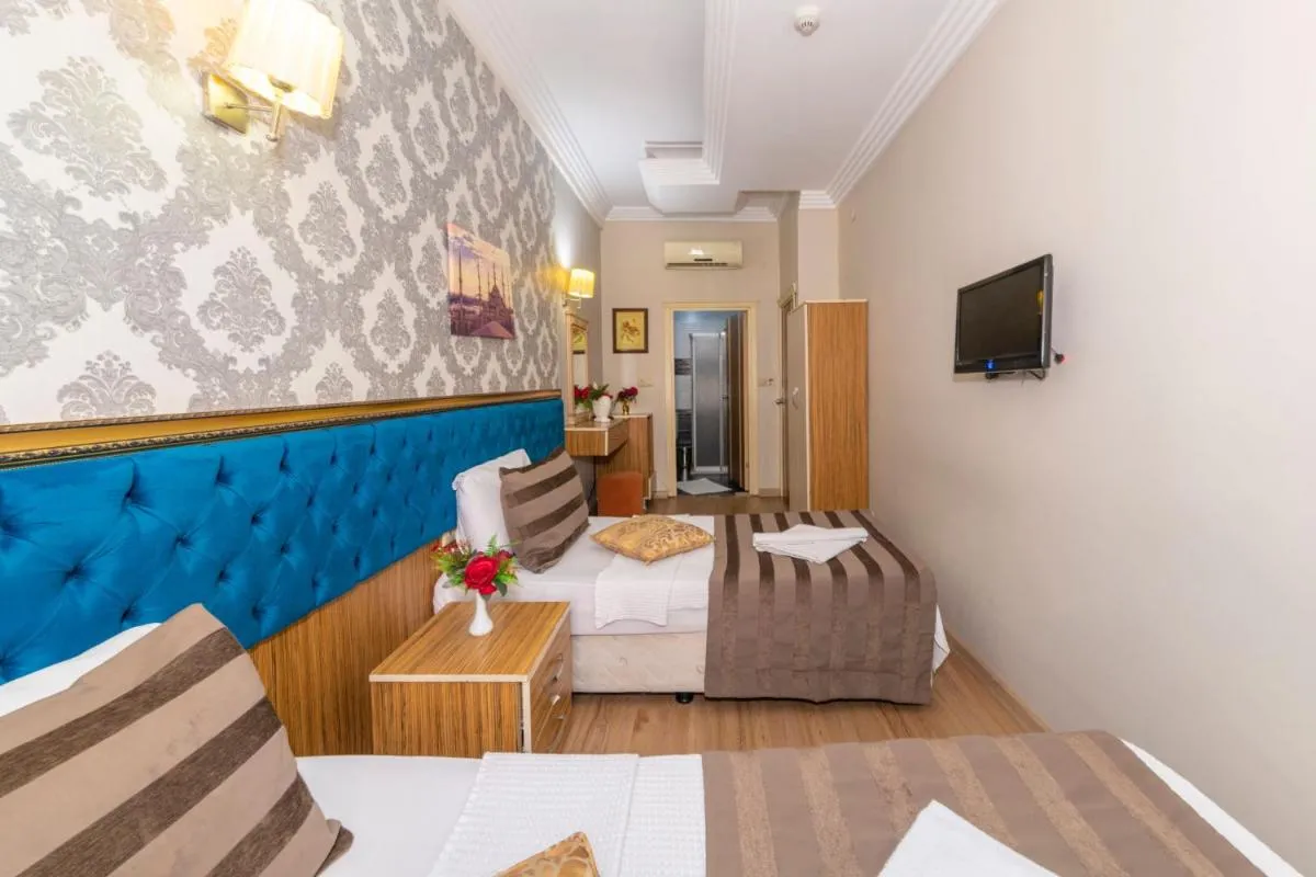 Image 1 of Ista Palace Hotel