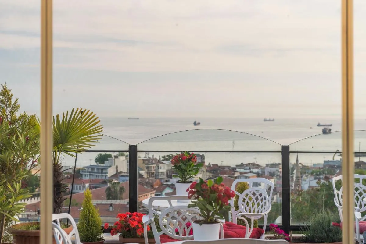 Image 2 of Istanbul Amedros Home