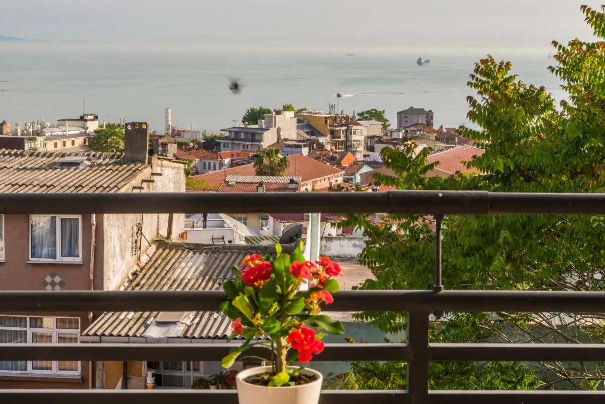 Image 5 of Istanbul Amedros Home