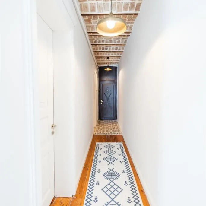 Image 6 of İstiklal yakınında yenilenmiş daire