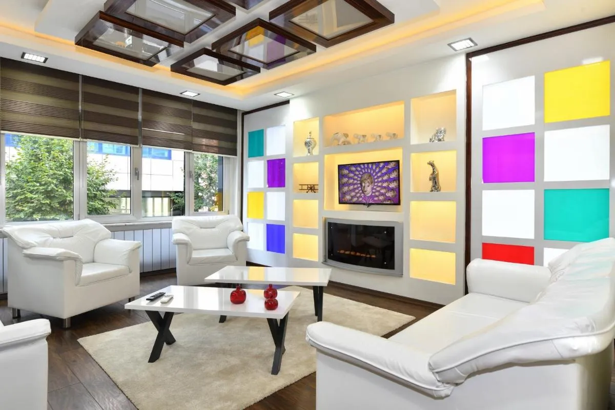 Image 3 of Kale Suite