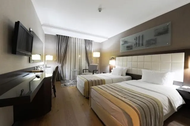 Image of Kent Hotel