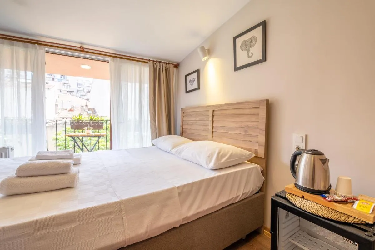 Image 5 of La Perla Suite