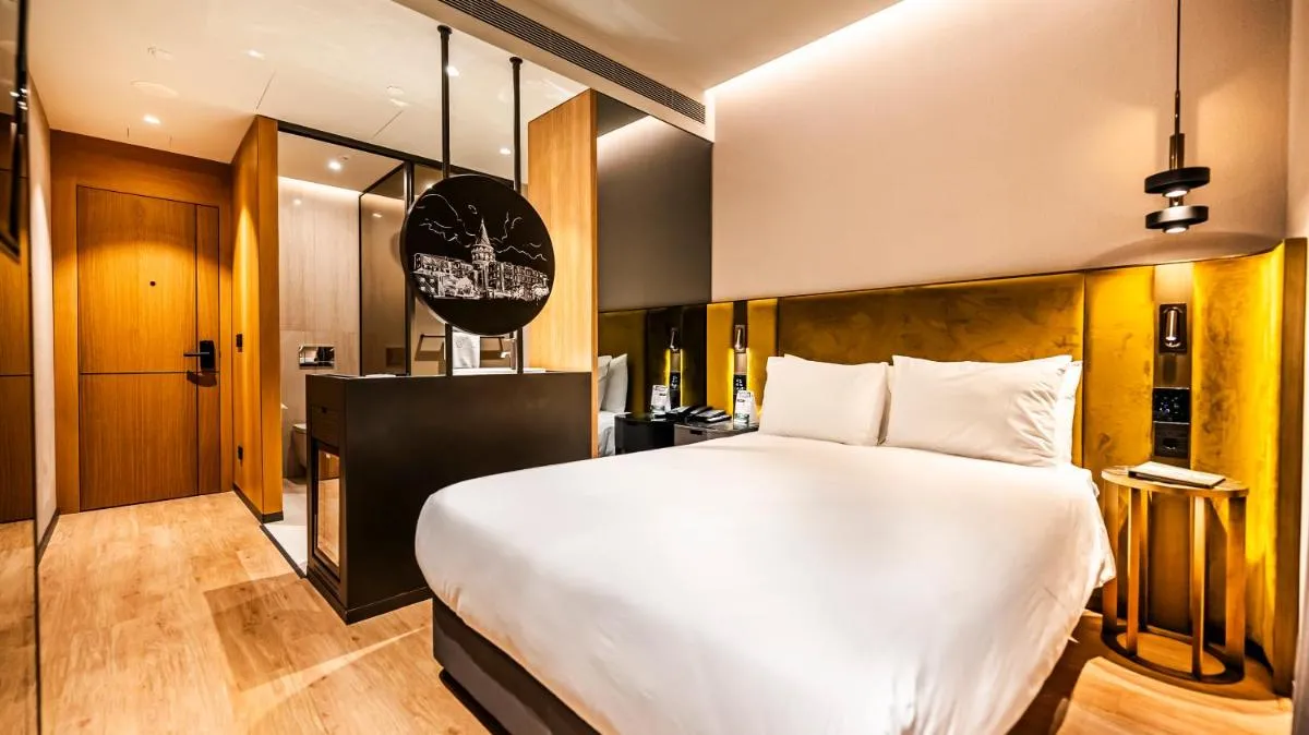 Image 1 of Lamartine Hotel
