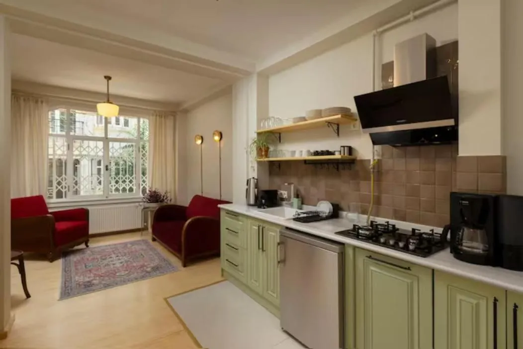 Image 1 of Lemon Apartments