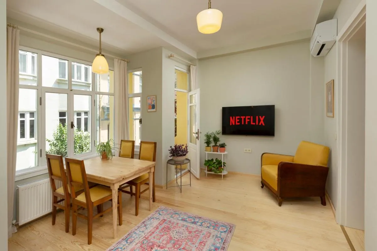 Image 4 of Lemon Apartments