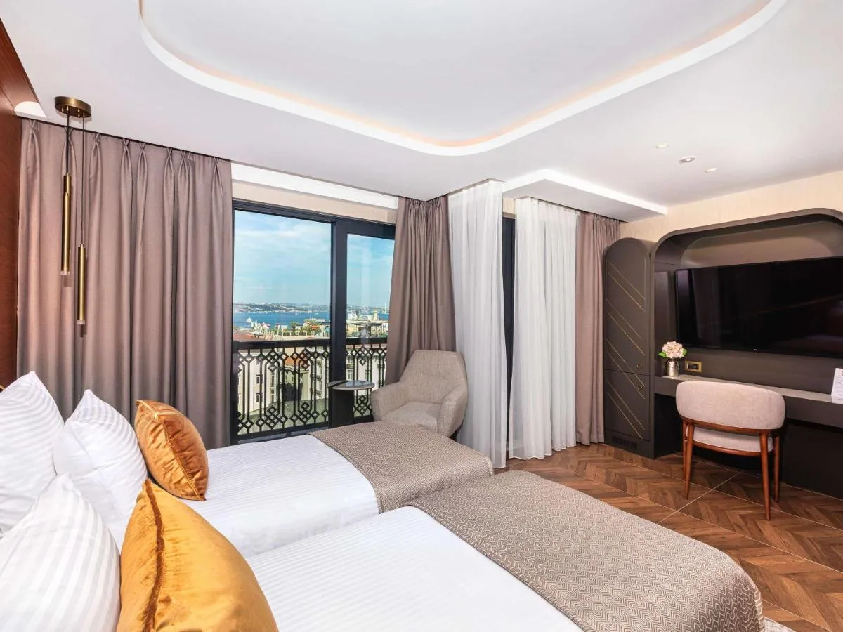 Image 4 of Levni Istanbul Hotel Handwritten Collection