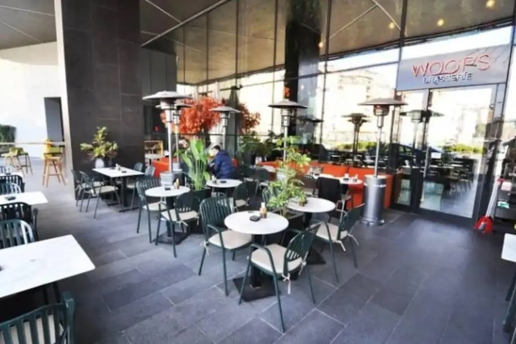 Image 4 of Live lavishly balcony 30 plus floor