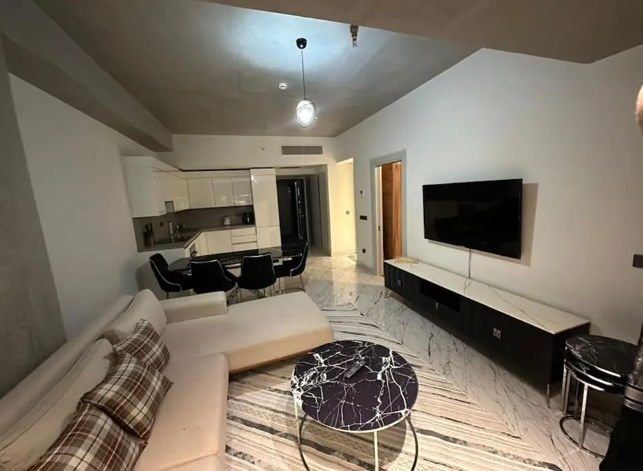 Image 6 of Live lavishly balcony 30 plus floor