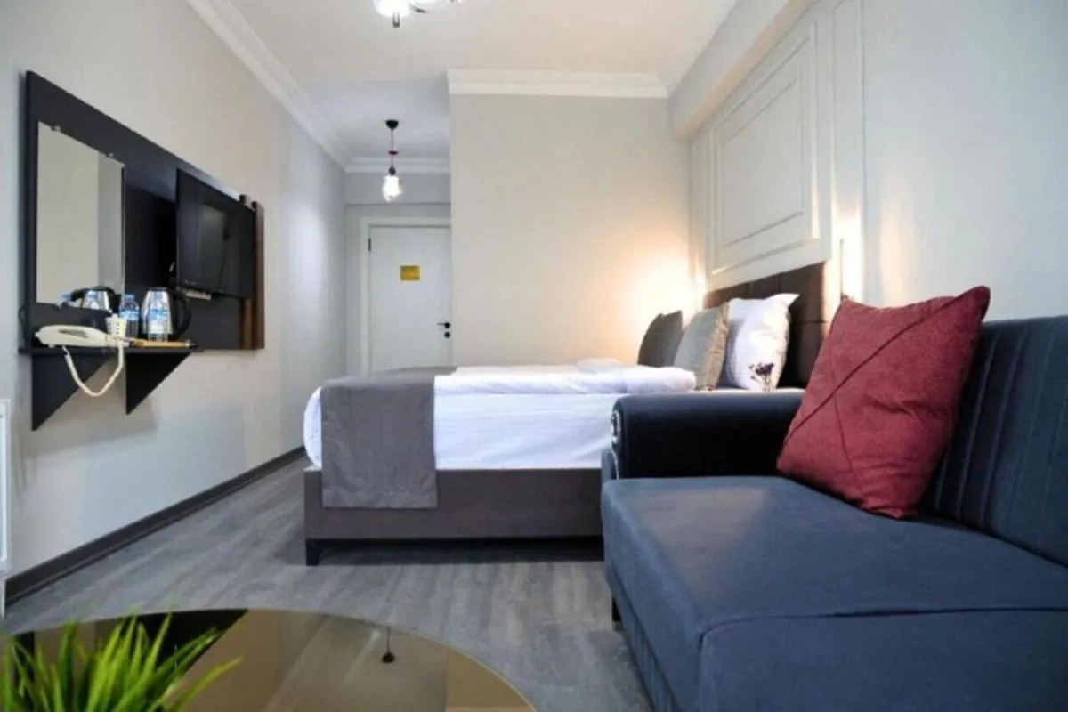 Image 2 of Liza Suit Hotel
