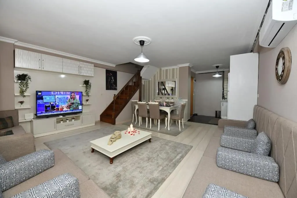 Image 2 of Luxury Apartments