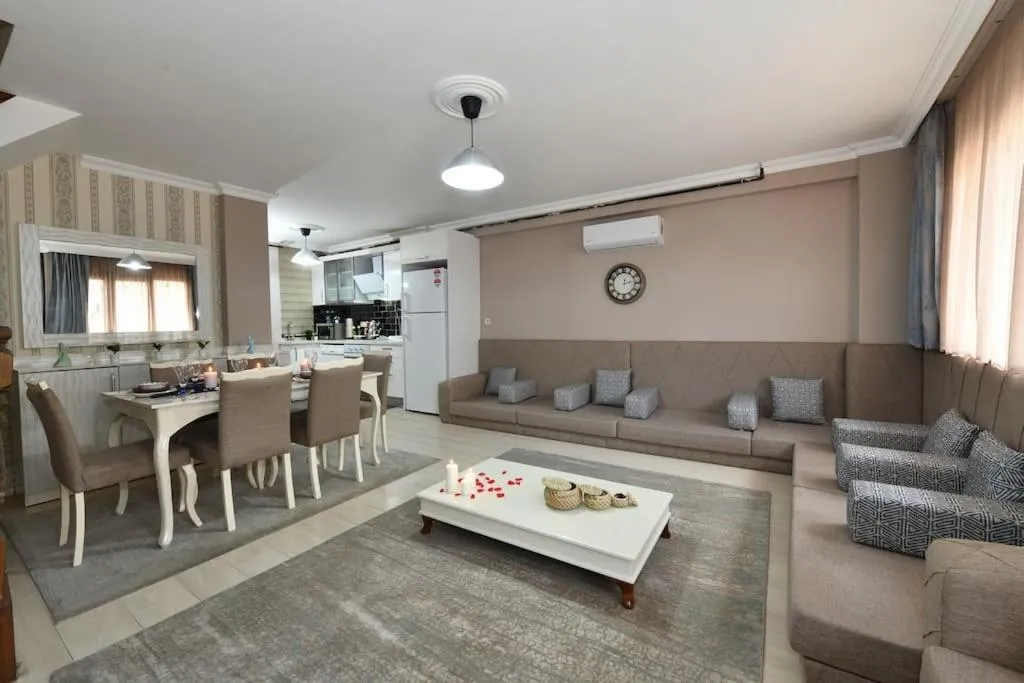 Image 3 of Luxury Apartments
