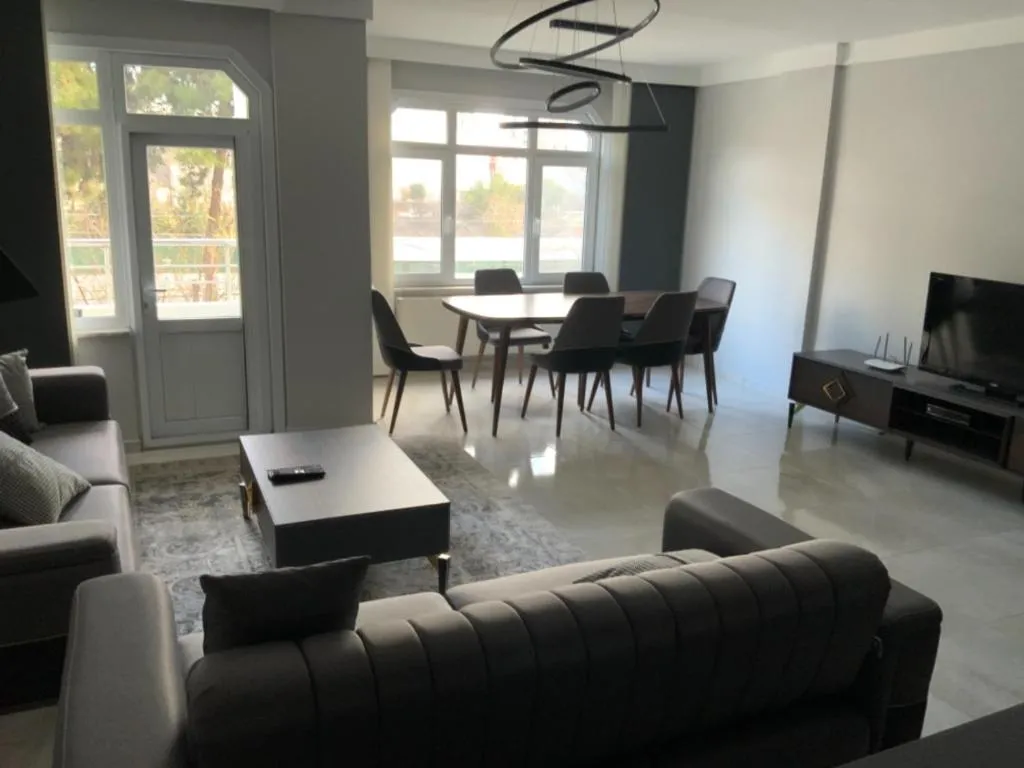 Image of Luxury Z-Apart Family Homes 2 Bedrooms WIFI near Metro Zeytinburnu Istanbul