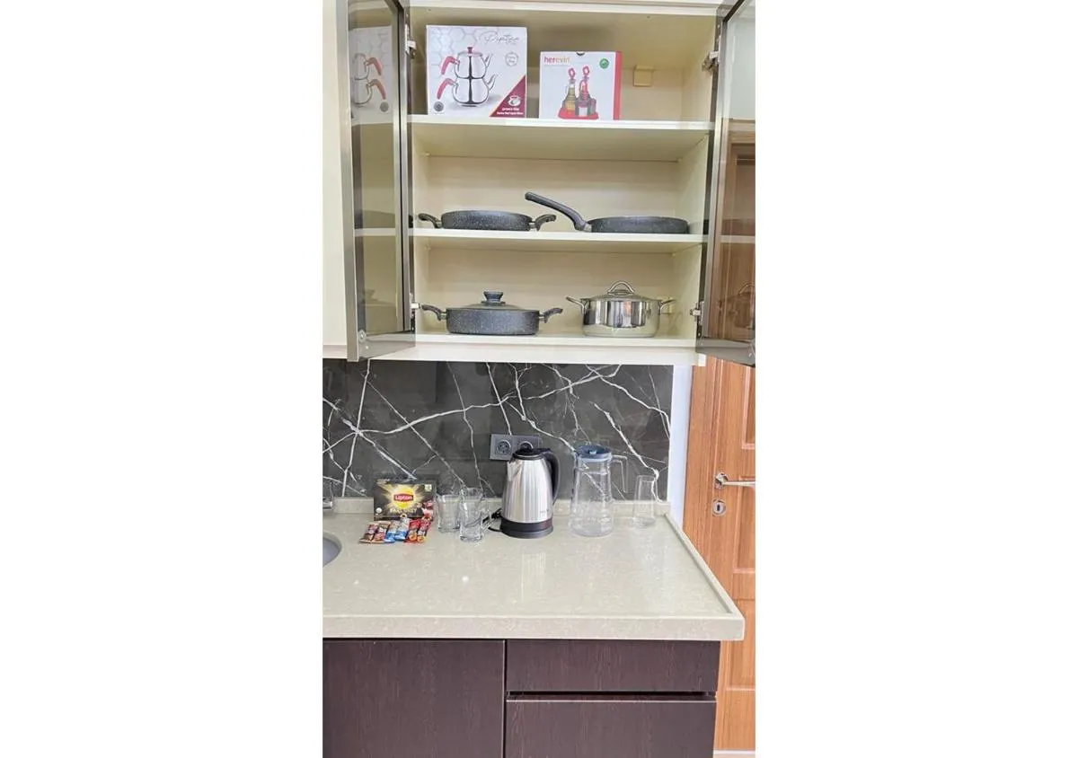 Image 5 of Mar Suite