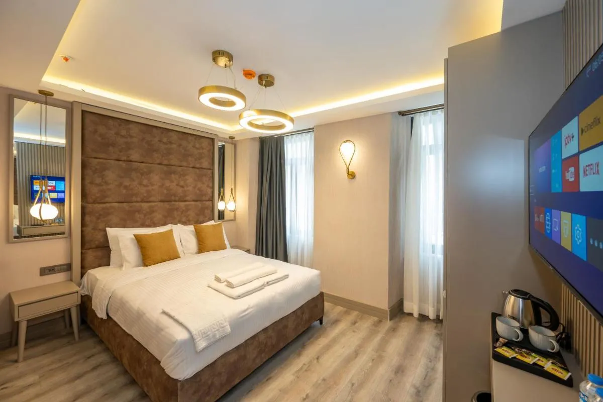Image 1 of Massimo Hotel