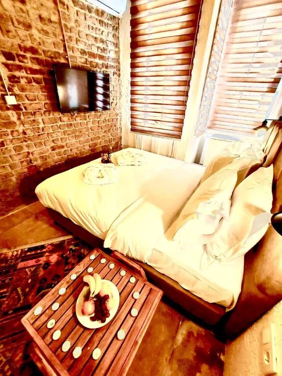 Image 4 of Mates Historical Suites