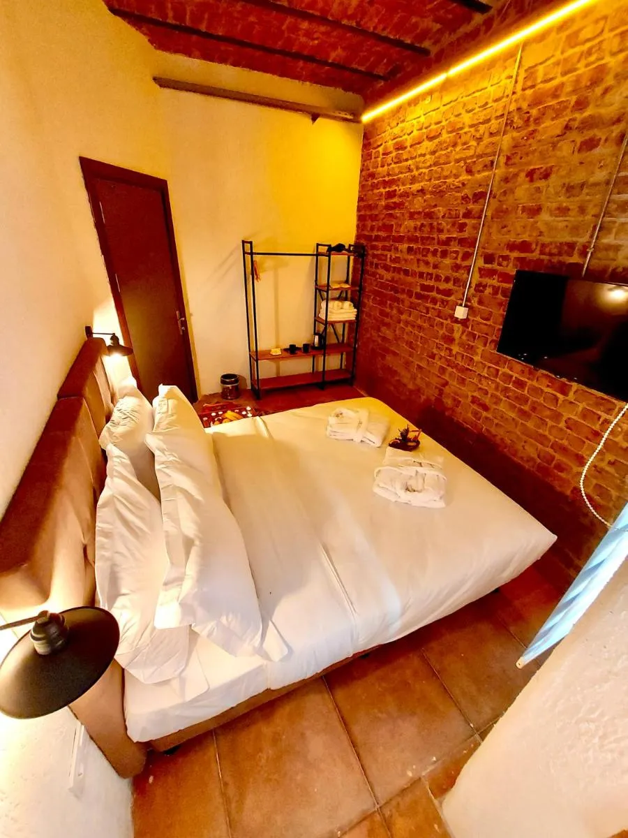 Image 5 of Mates Historical Suites