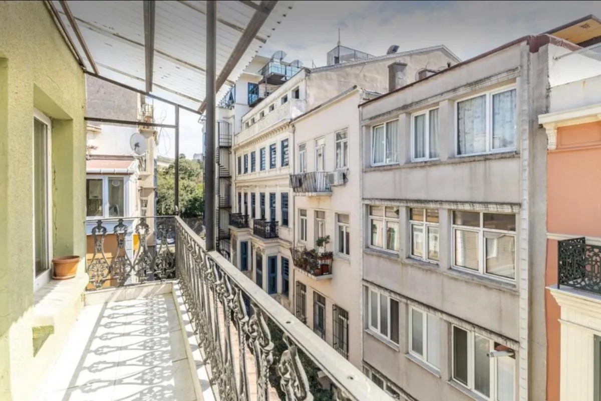 Image 4 of Melissa Home Cozy Balcony