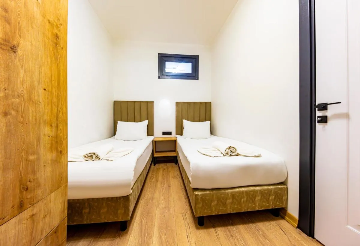 Image 2 of Mia Mia Suites