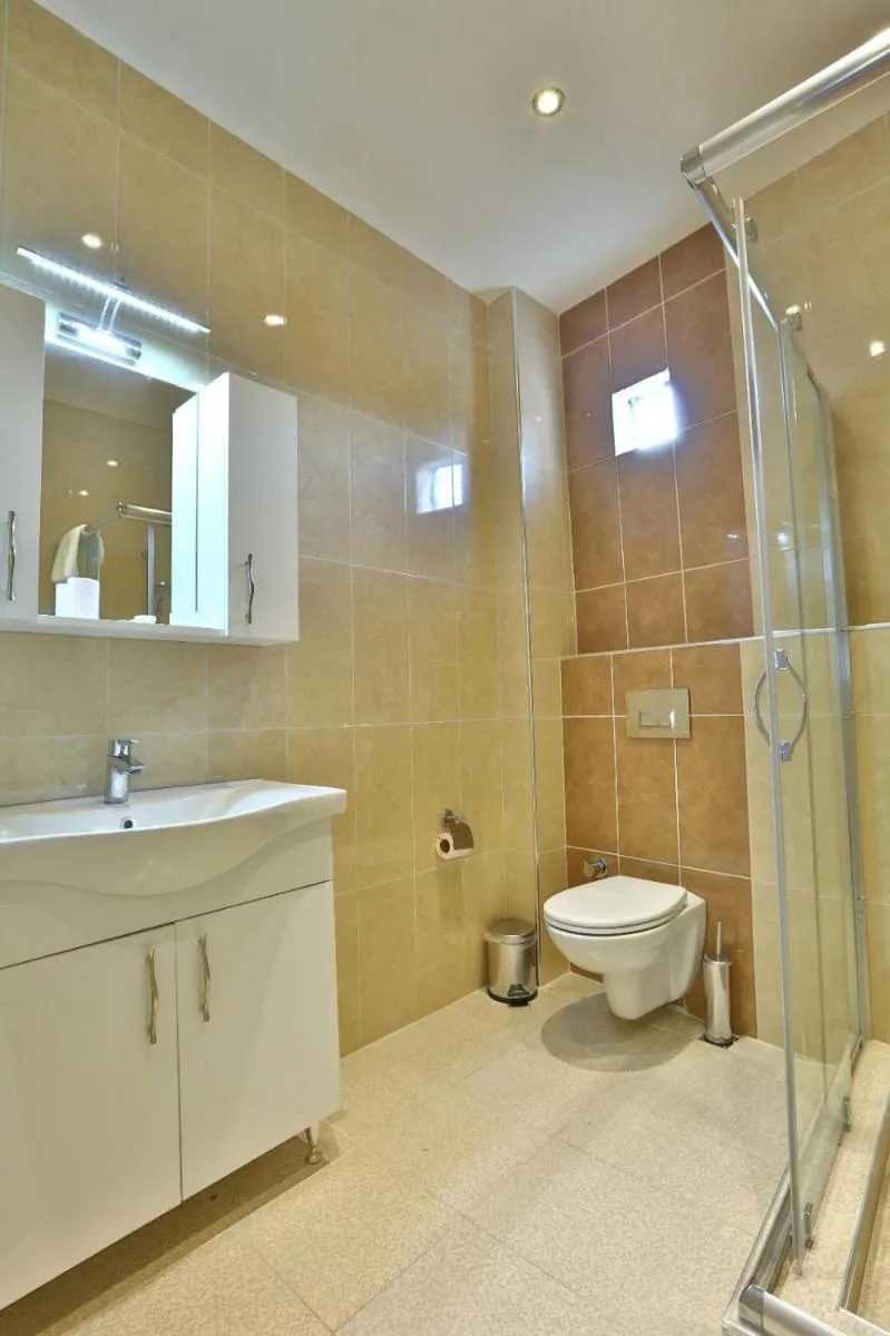 Image 4 of Modern Suites