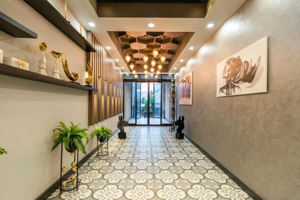 Image of Monezza Hotel