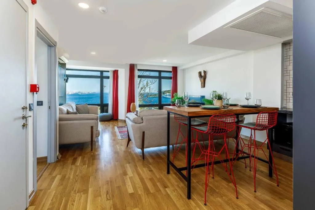 Image of Monnas Bosphorus